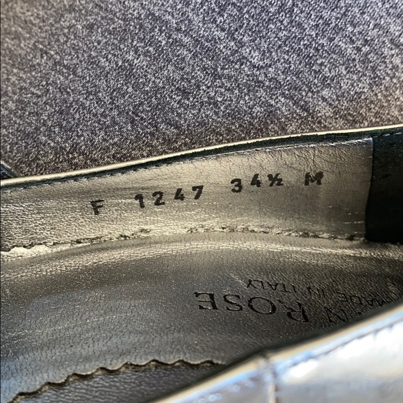 Taryn Rose silver wedge Mary Jane shoes - Picture 6 of 6